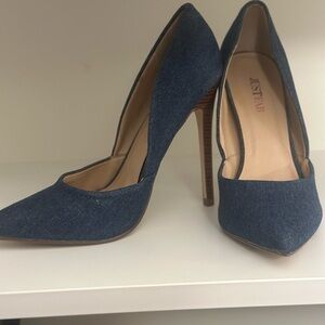 JustFab Denim Pumps